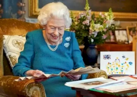 Folha de São Paulo, admite erro ao divulgar morte da Rainha Elizabeth