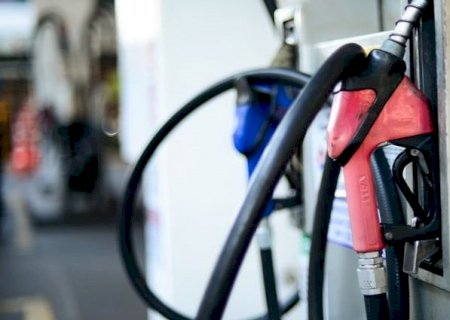 Além do diesel, Governo baixa pauta da gasolina e mantém a do gás de cozinha congelada