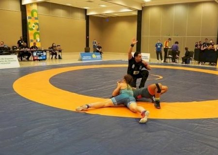 Fundesporte oferece curso gratuito para formação de treinadores de luta olímpica