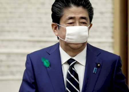 Ex-premiê japonês Shinzo Abe morre após ser baleado em comício