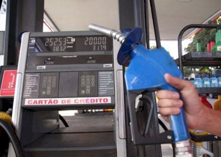 Procon/MS fiscaliza postos de combustíveis para garantir que queda no ICMS chegue ao consumidor