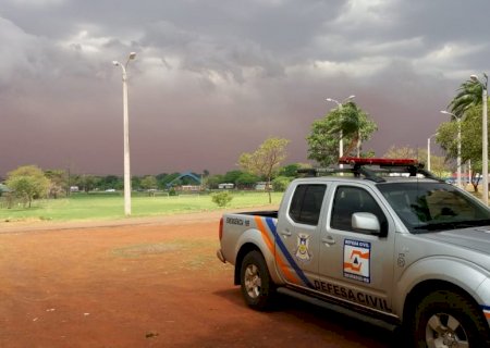 Defesa Civil alerta para vendaval com rajadas de vento em Dourados