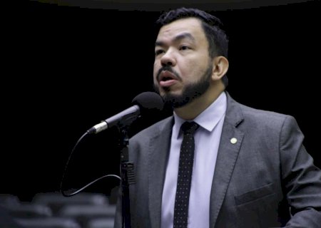 STF torna réu deputado federal acusado de ter forjado o próprio atentado