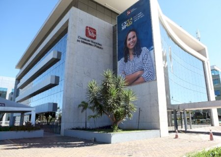 Procurador é punido por chamar Bolsonaro de 'idiota' e 'genocida' e disse que ele 'deveria morrer de Covid-19'