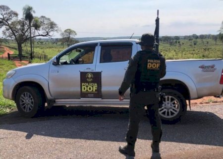 DOF recupera caminhonete roubada no DF antes de chegar ao Paraguai