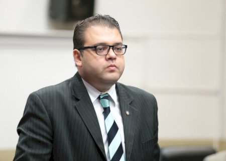 Prefeito de Dourados/MS viaja à Europa com outros 19 gestores municipais