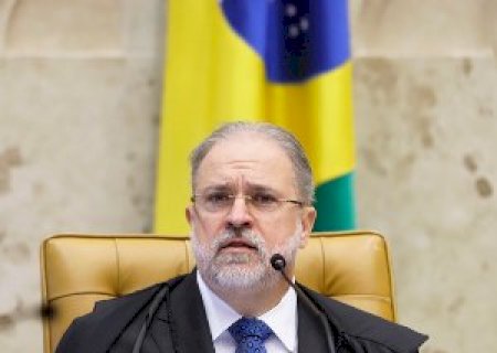 Aras reafirma respeito ao devido processo legal e diz evitar 'excessos e desvios'