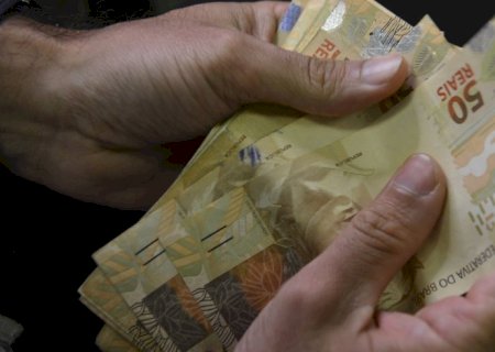 Beneficiários com NIS final 3 recebem hoje Bolsa Família
