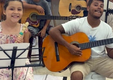 Cooperativa abre 160 vagas para aula de música gratuita em comunidades