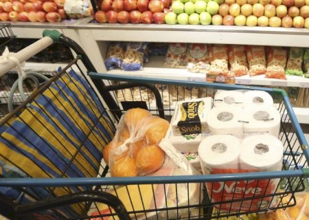 Alimentação e combustível representam 41% do orçamento dos brasileiros