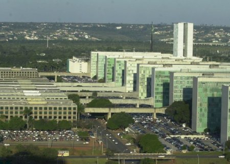 Governo federal, adapta orçamento de 2023 à nova estrutura ministerial