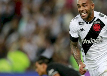 Vasco vence Botafogo no Maracanã para entrar no G4 do Carioca