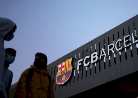 Barcelona é investigado por pagamentos à ex-autoridade de arbitragem