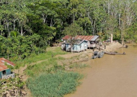Comitiva do governo e forças de segurança visitam Vale do Javari