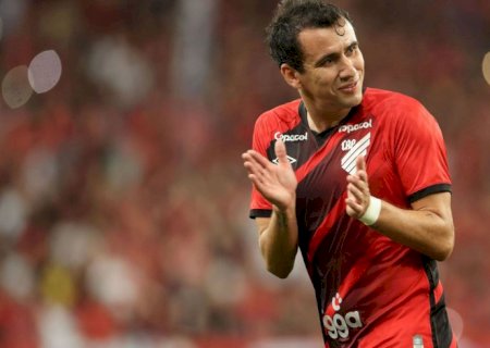 Pablo marca e Athletico-PR vence Cascavel na Arena da Baixada