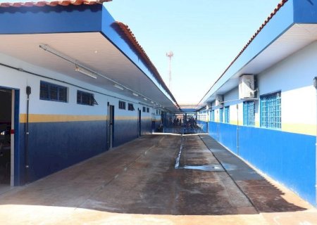 Após quase 1 ano de obra, escola do Guaicurus volta a receber alunos