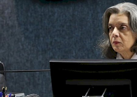 Cármen rejeita aplicação de multa por fake news de drogas vendidas com foto de Lula
