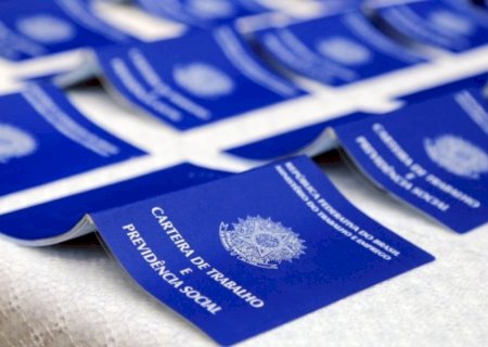 Caged: número de empregos com carteira assinada criados em maio cai 44%