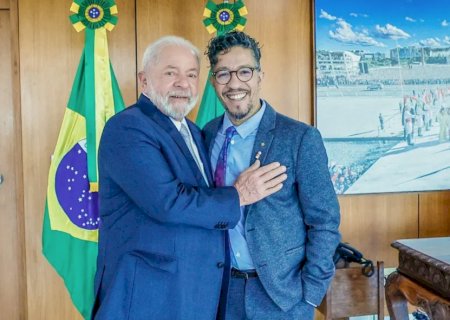 Jean Wyllys ex-deputado do PSOL compara bolsonaristas com terroristas do Hamas