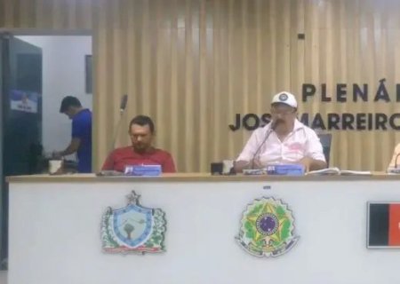 Vereadores terão de fazer teste de bafômetro antes das sessões