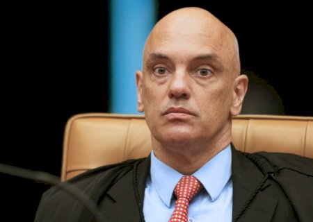 Decisão de Alexandre Limita Interação entre Advogados na Operação Contra Bolsonaro