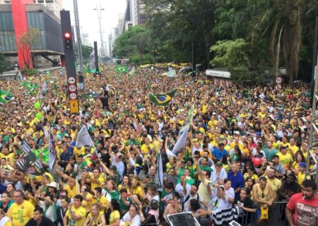 Vídeo: Bolsonaro convoca ato para 25 de fevereiro