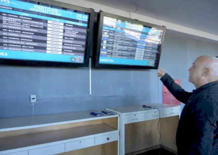 Com parceria entre Agems e Prefeitura, rodoviária recebe painéis de monitoramento