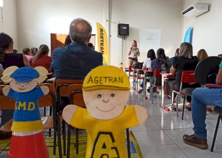 Agetran inicia ações na escola pública de trânsito com coordenadores e diretores da Reme 