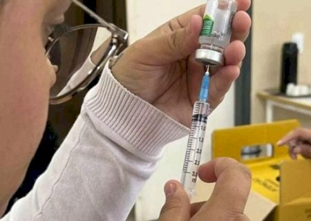 Primeira dose da vacina contra a dengue é retomada nos postos de saúde