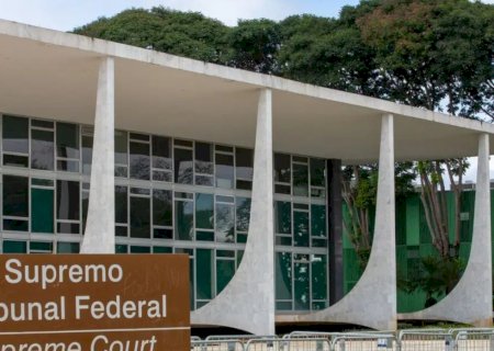 Moraes pede comprovação de novos representantes do X no Brasil
