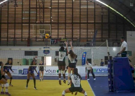 Time de MS estreia com vitória e tem novo desafio nesta noite pela Superliga