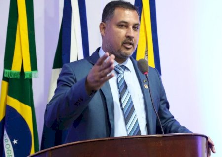 Vereador solicita à Prefeitura informações sobre obras da Via Parque