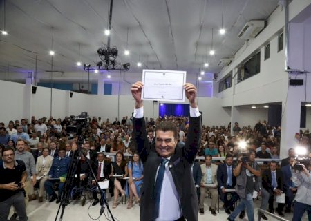 Prefeito eleito Marçal Filho é diplomado 25º Prefeito de Dourados