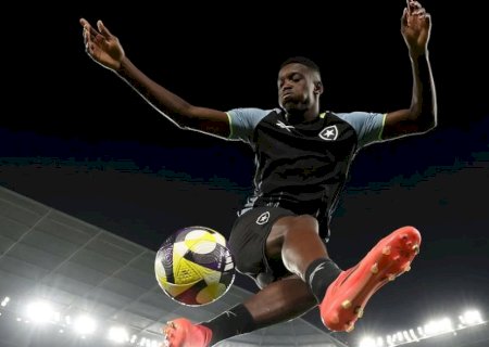 Botafogo se prepara no Catar para estreia na Copa Intercontinental