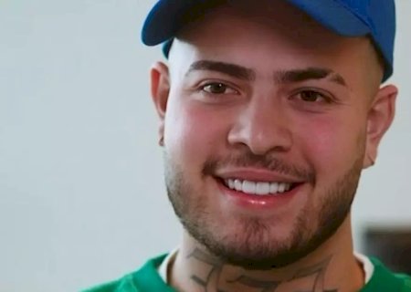 Diante de multidão, Jottapê confessa a Jesus Cristo e anuncia fim da carreira no funk