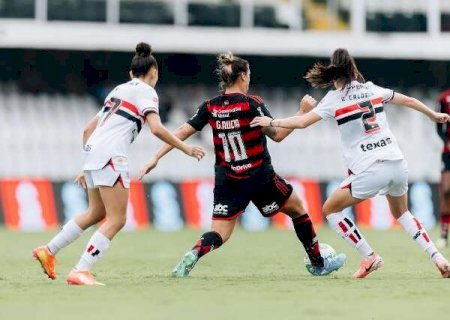 São Paulo vence Flamengo e vai à final da Supercopa Feminina