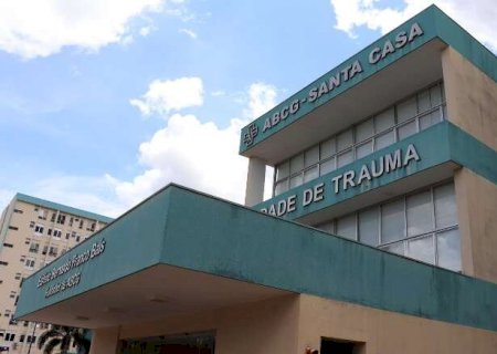 Ciclista arrastado por enxurrada passa por cirurgia na Santa Casa