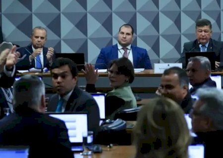 Presidente da CPMI do INSS manda recado ao governo