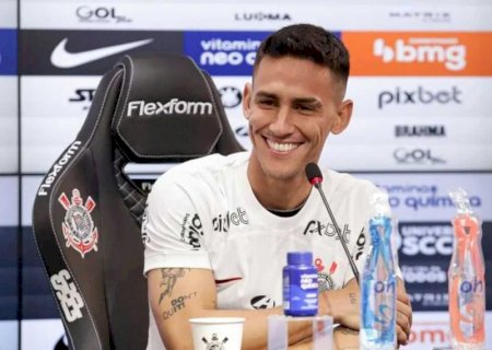 Corinthians costura acordo com Rojas