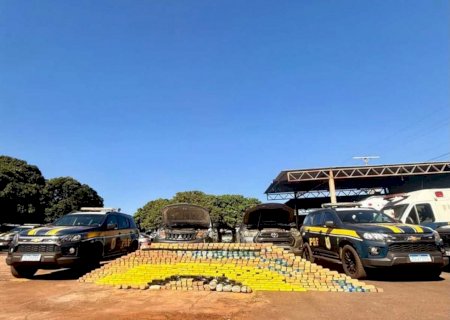 PRF apreende 591 Kg de cocaína em duas caminhonetes na Capital