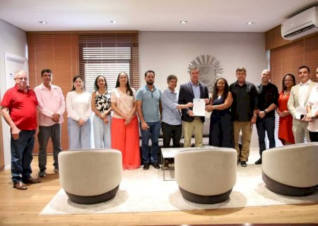 Governo de MS autoriza concurso com 2 mil vagas para professores da rede estadual